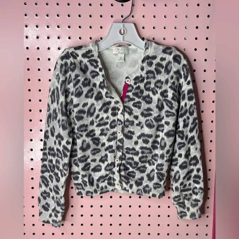 Children’s Place Gray Leopard Cardi. Great Condition. Size Small. 5/6